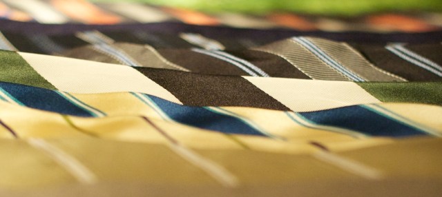 Baldessarini - Seide gewebt